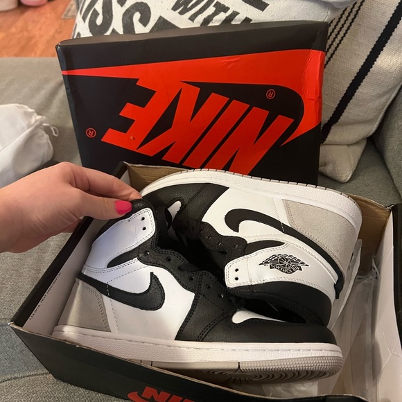 Air Jordan’s - Picture 2 of 3